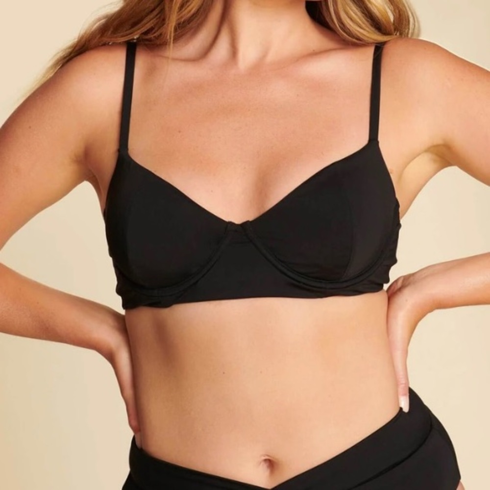 Andie mermaid bikini top XL